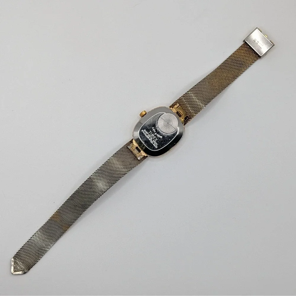 Timex Electronic Vintage Cushion Case Watch Tiger Eye Style Gold Tone Mesh 29mm